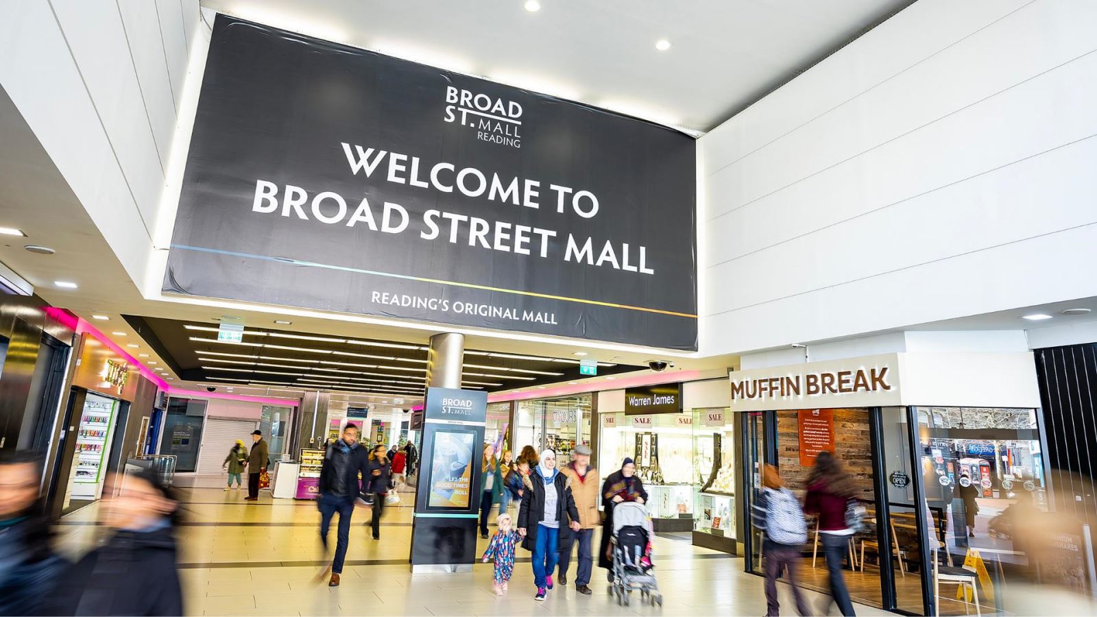 Broad Street Mall, Reading interior